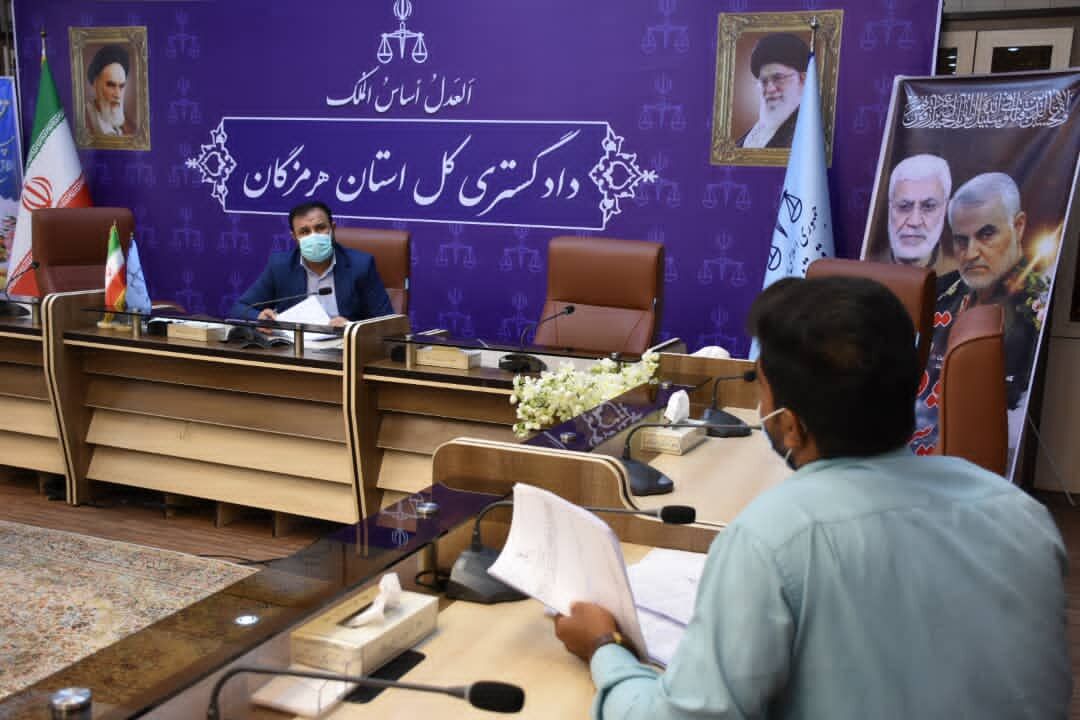 مشکلات ۸۵ مراجعه کننده با رییس دادگستری هرمزگان بررسی شد