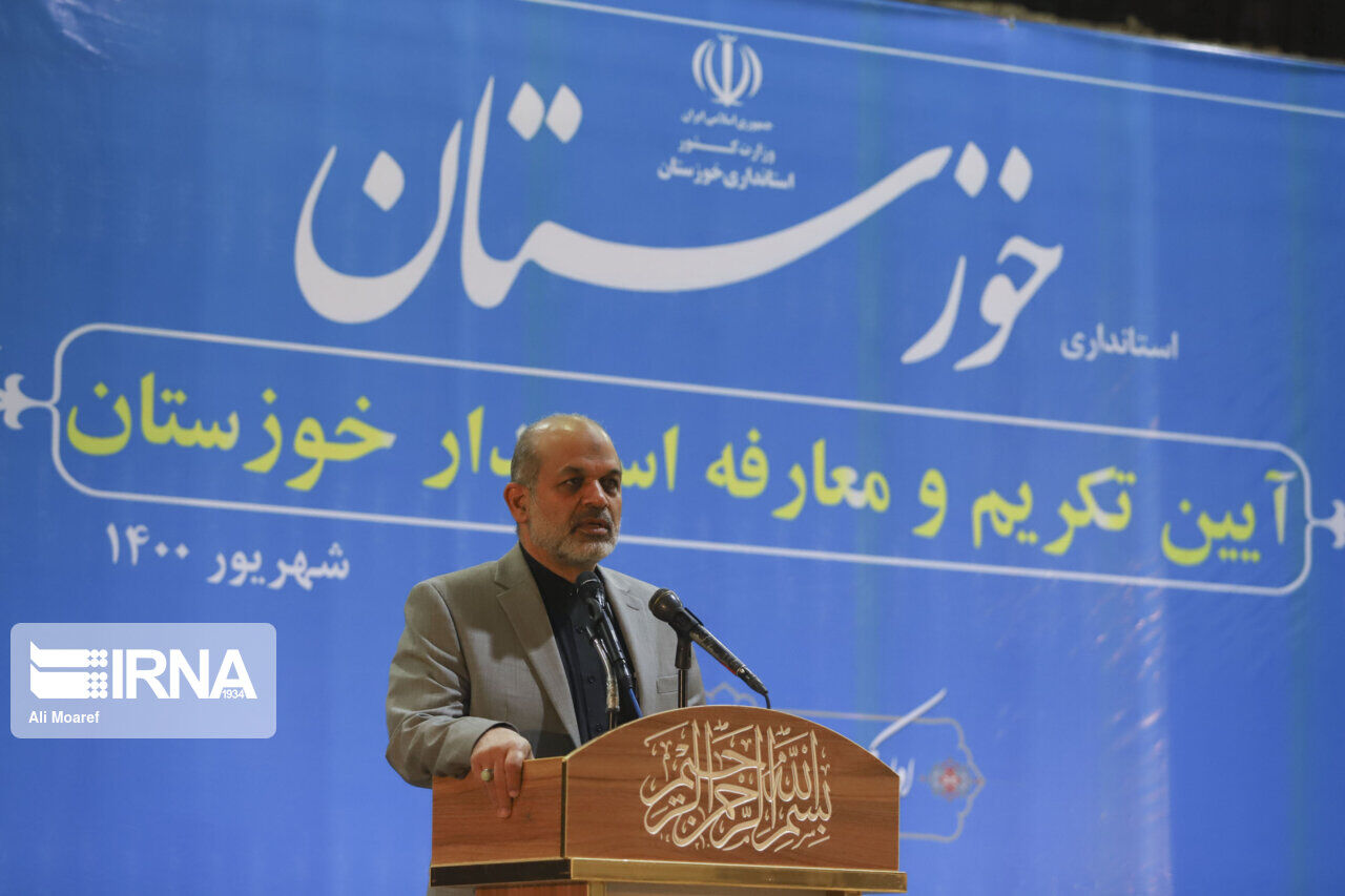 وزیرکشور:از برنامه‌های استاندار جدید خوزستان حمایت کامل می‌کنیم