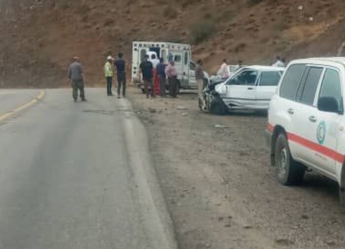 تصادف زنجیره‌ای در جاده بیضا-شیراز ۱۴ مصدوم داشت