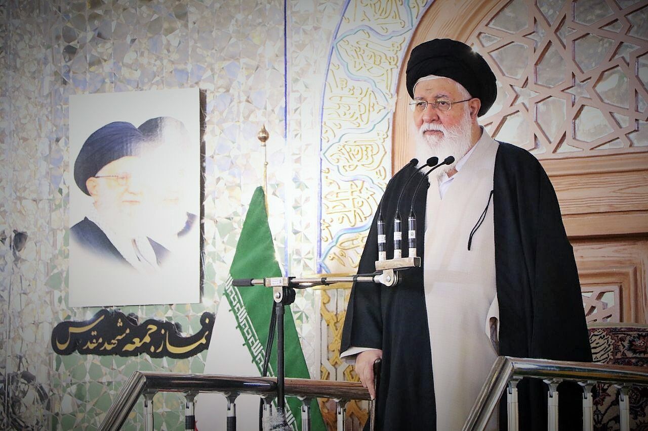 امام جمعه مشهد:دولت سیزدهم در رواج مدیریت انقلابی ورود خوبی کرده است