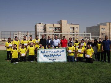 دوره آموزش داوری درجه سه فوتبال در مریانج برگزار شد