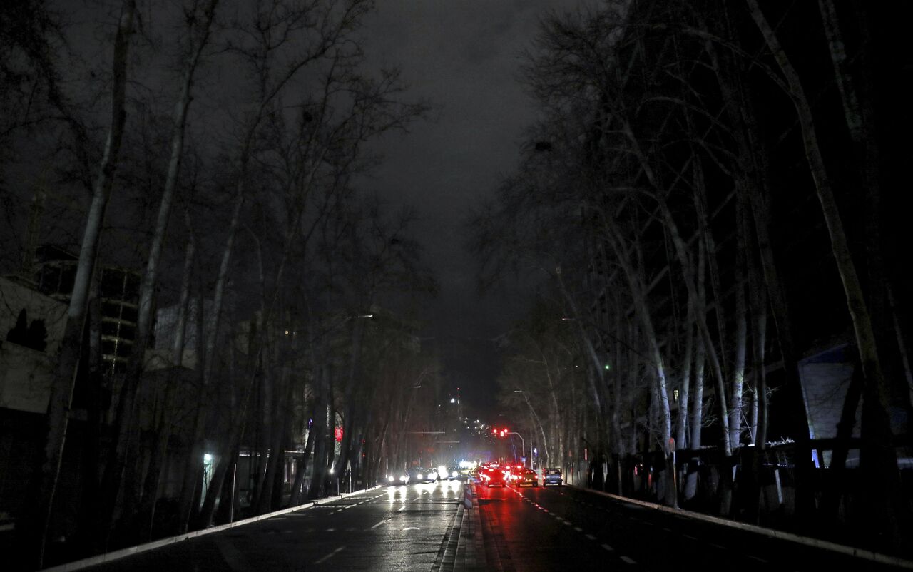 وزیر نیرو راهکار کاهش خاموشی برق را اعلام کرد