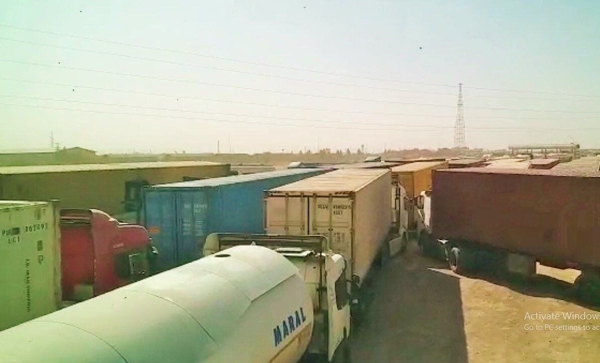 معطلی کامیون‌های ایرانی در گمرک اسلام قلعه افغانستان