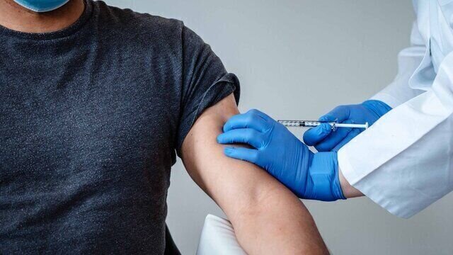 بیش از ۳۸۴ هزار دُز واکسن کرونا طی یک هفته در آذربایجان‌غربی تزریق شد