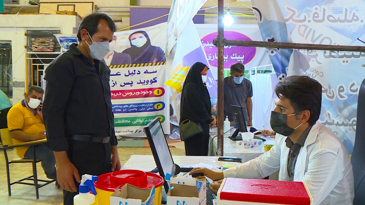  ۶۴ درصد از اهالی میانجنگل فسا از تزریق واکسن کرونا استقبال کردند