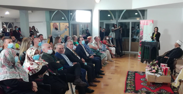 اولین نمایشگاه سفره غذای حلال در بلگراد با حضور سفیر ایران برگزار شد