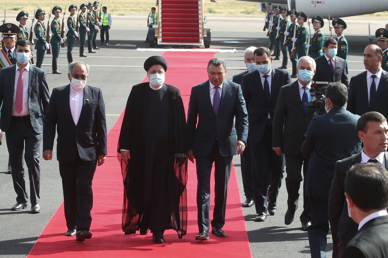 President Raisi arrives in Tajikistan