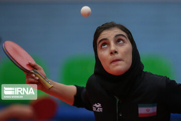 L’équipe iranienne de tennis de table ( hommes et femmes) s’entraîne pour le championnat Asiatique 2021