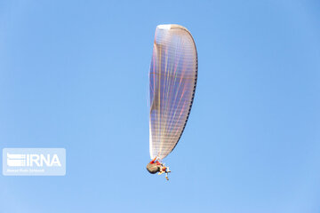 Un site de parapente dans les montagnes de Zagros au centre d’Iran