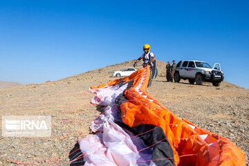 Un site de parapente dans les montagnes de Zagros au centre d’Iran