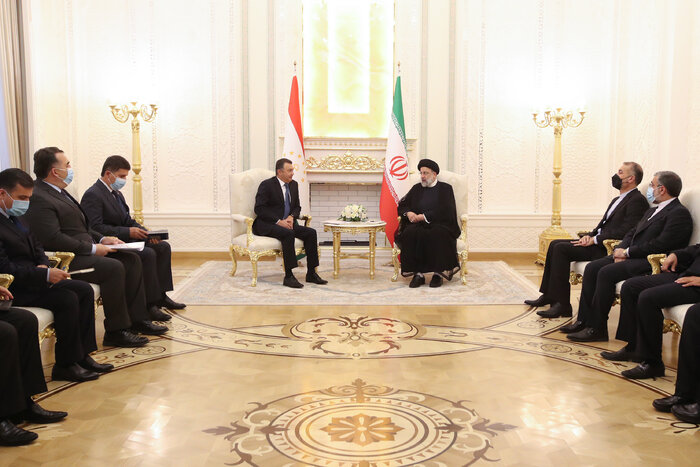 دیدار نخست وزیر تاجیکستان با آیت الله رئیسی