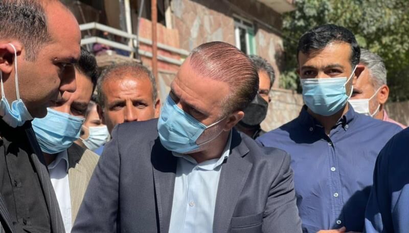 فرماندار : خدمت رسانی به  مردم روستای سیل زده کلها کرج  متوقف نشود 