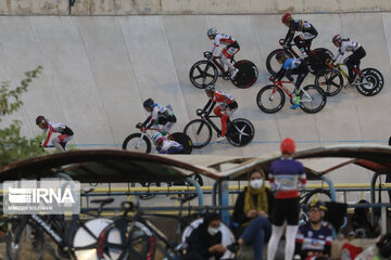 Iran : les compétitions féminines de cyclisme sur piste