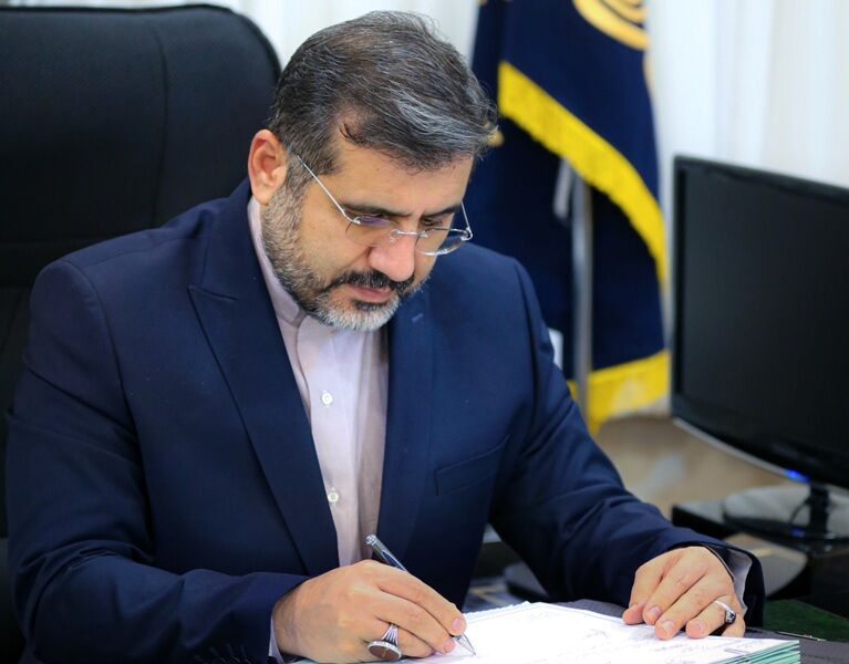 وزیر فرهنگ و ارشاد اسلامی فقدان حاج حجت کسری را تسلیت گفت