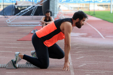 تمرینات سریعترین مرد ایران در مشهد