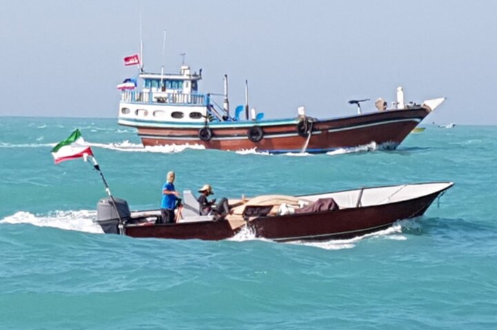 رژه اقتدار نیروهای مسلح در کشور/دفاع مقدس یادآور رشادتها