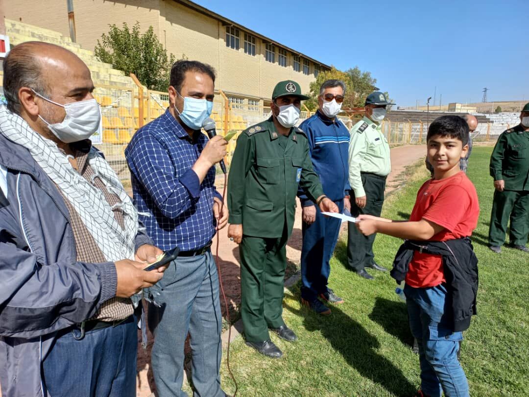 برگزاری همایش پیاده‌روی خانوادگی در ملکان و هشترود 