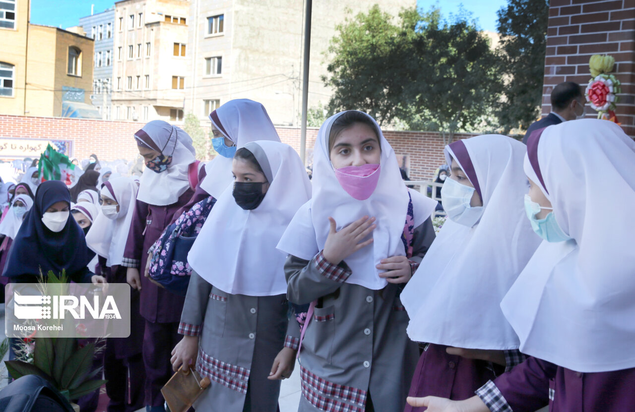 دانش‌آموزان بروجردی رتبه اول فعالیت‌های پرورشی لرستان را کسب کردند