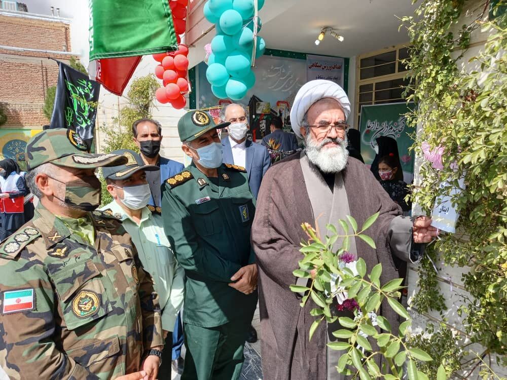 عضو مجلس خبرگان: اصول اعتقادی و اخلاقی نیز در مدرسه آموزش داده شود