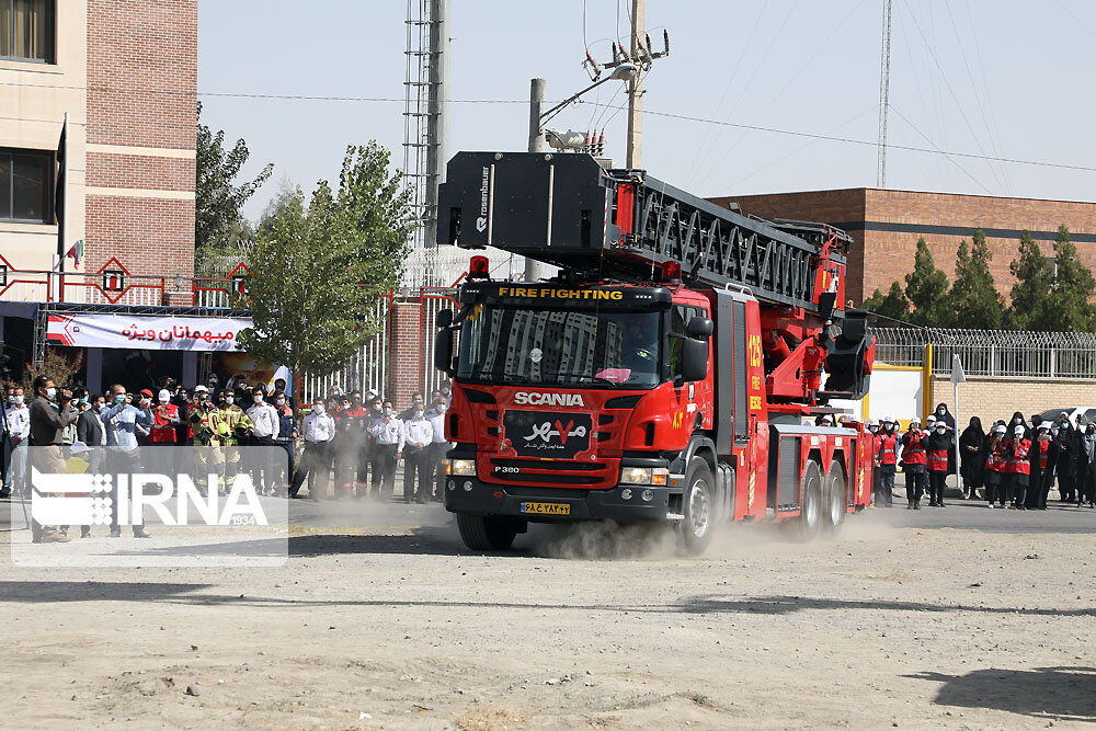 چهار خودروی جدید امسال به ناوگان آتش‌نشانی کرمانشاه اضافه شد
