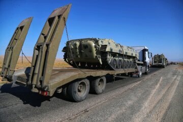 L'armée iranienne lance des jeux de guerre massifs le long de la frontière nord-ouest