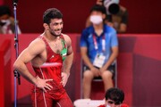 Yazdani brachte Taylor auf die Knie; 3. Gold der Welt am Hals des iranischen Geparden