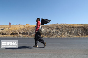 ورزشکار کردستانی پیاده‌رویی مسیر سقز - تهران را آغاز کرد