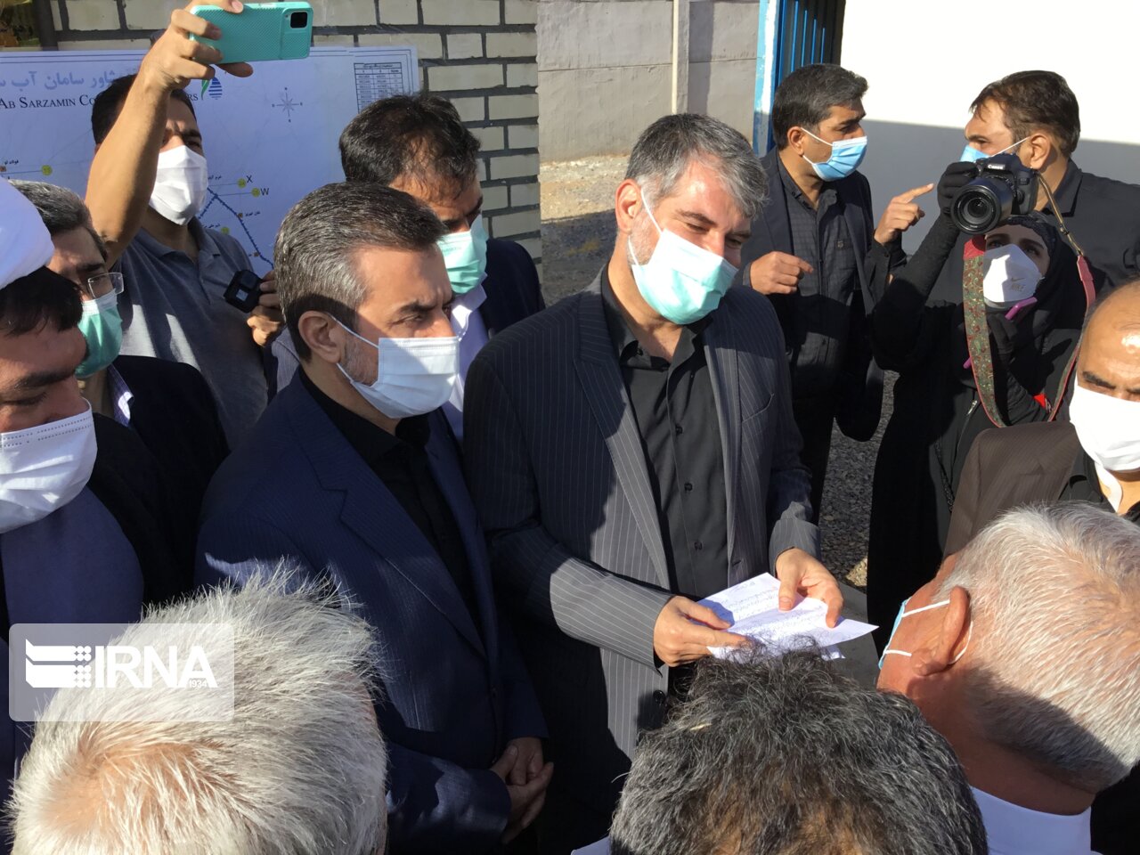 تصویری؛ بازدید وزیر جهاد کشاورزی و هیات همراه از عشایر شهرستان زرندیه