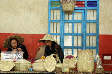 Iran : atelier de la vannerie dans un village à Marivan à l’ouest