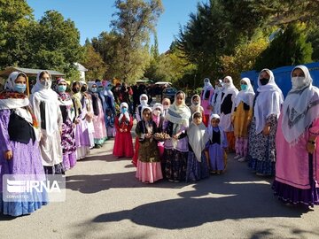 Fête de la noix à Khalkhal ( située dans la province d'Ardabil au nord de l'Iran)