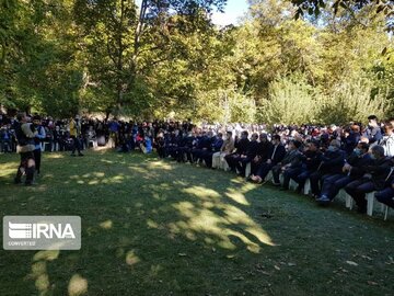 Fête de la noix à Khalkhal ( située dans la province d'Ardabil au nord de l'Iran)