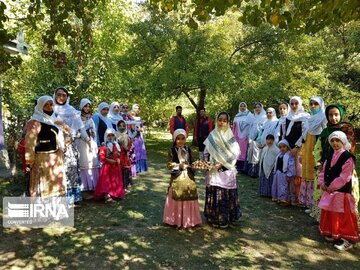 Fête de la noix à Khalkhal ( située dans la province d'Ardabil au nord de l'Iran)