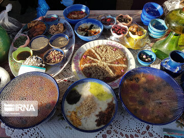 Festival de la prune et de la cuisine locale à Hamedan