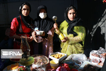 Festival de la prune et de la cuisine locale à Hamedan