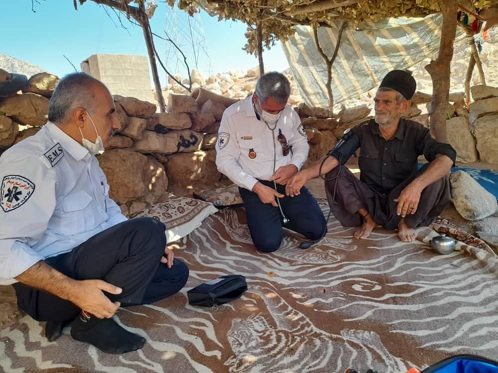 آموزش اصول ایمنی به روستاییان زلزله زده اندیکا توسط اورژانس خوزستان 