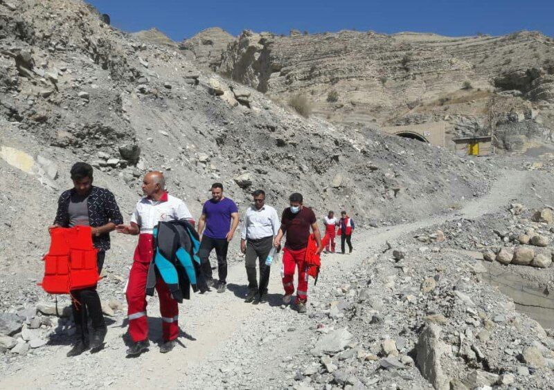 نجات جان سه گردشگر اصفهانی در ارتفاعات ازنا 