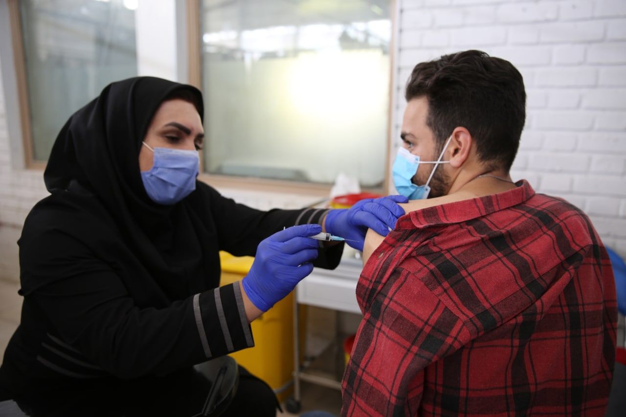 بیش از ۷۵ هزار نفر در مهاباد هر ۲ دُز واکسن کرونا را دریافت کردند
