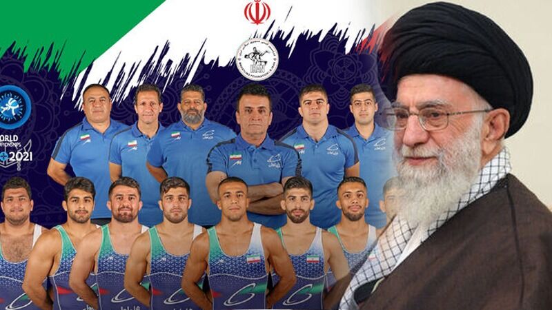 Le leader félicite les champions de lutte iraniens pour leur succès