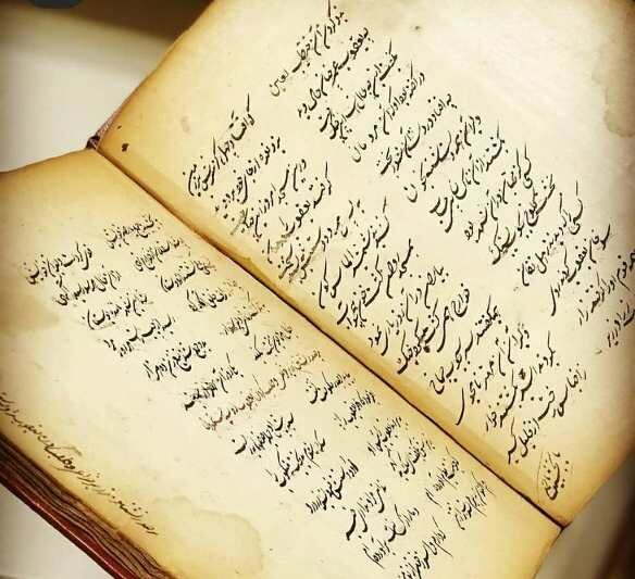 یک هزار و ۴۷۴ کتاب سنگی، خطی و سربی در قزوین نگهداری می‌شود