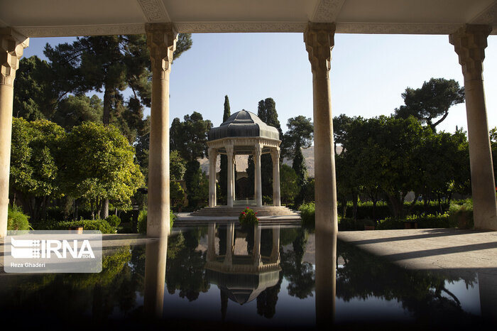 A l’occasion de la Journée nationale du grand poète Hafez 