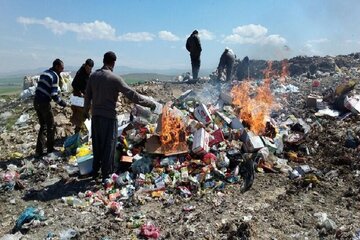 بیش از ۳۳ تُن مواد غذایی فاسد در کردستان کشف و ضبط شد