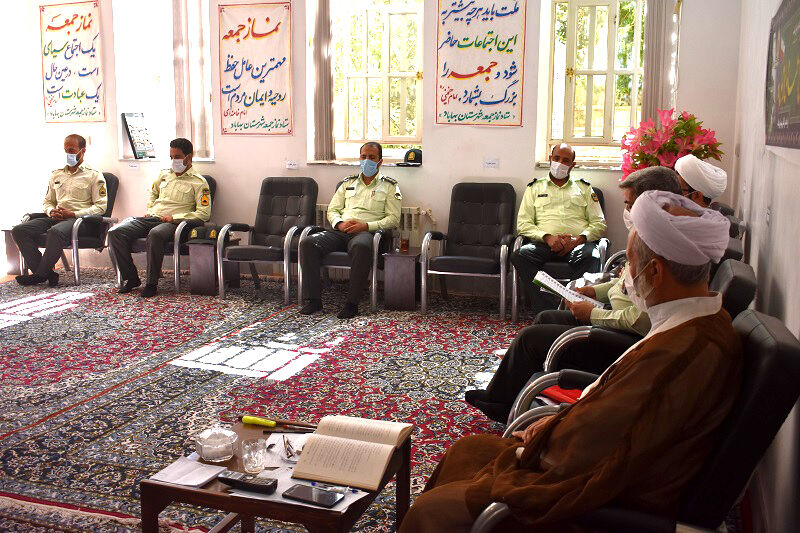نیروی انتظامی، نماد اقتدار و حافظ امنیت اجتماعی جامعه است
