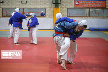 Concentración de la selección nacional de Kurash en Boynurd
