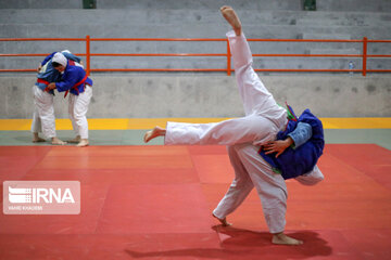 Concentración de la selección nacional de Kurash en Boynurd
