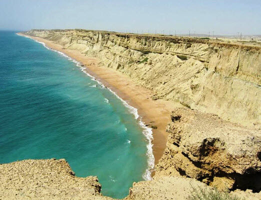 Irán cuenta con más de 6 mil kilómetros de líneas costeras