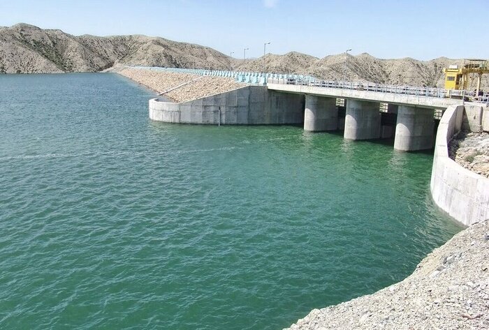 استاندار اصفهان از خودسانسوری در بیان واقعیت‌های آب ابراز شگفتی کرد