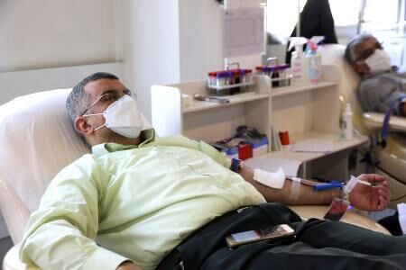 معاون کل وزیر بهداشت: بیمارستانها نیاز به خون دارند؛ مردم بشتابند