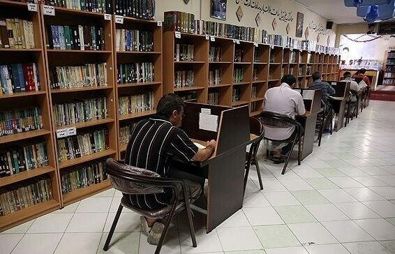 کتابخانه های عمومی اسلام آبادغرب ۱۲۰ هزار جلد کتاب دارند