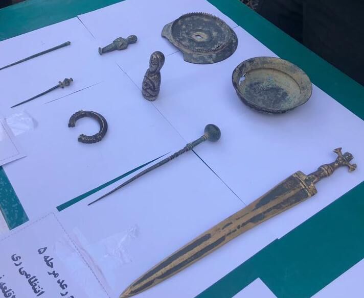 اشیای عتیقه با قدمت سه هزار ساله در شهرستان ری کشف شد