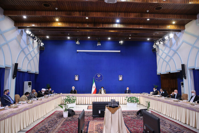 رئیس جمهوری بر لازم‌الاجرا بودن مصوبات شورای انقلاب فرهنگی تاکید کرد